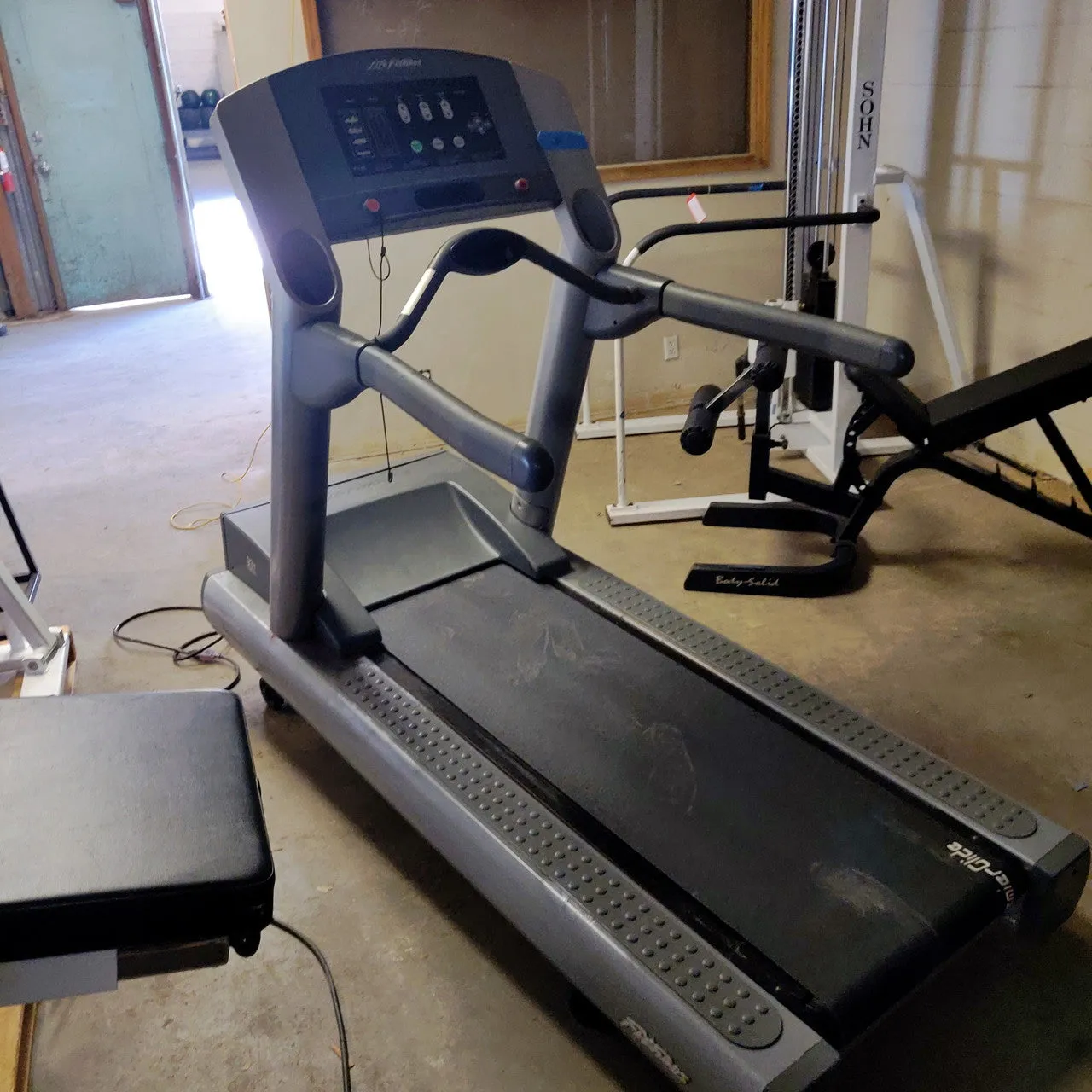 Life Fitness 93T Treadmill
