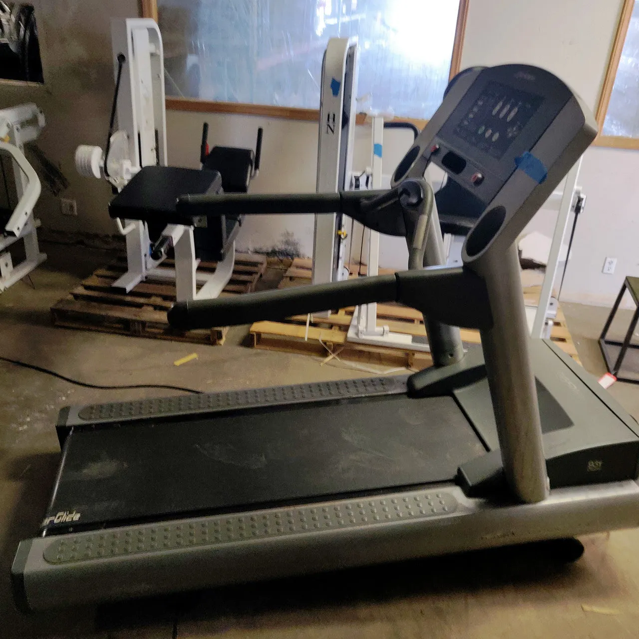 Life Fitness 93T Treadmill