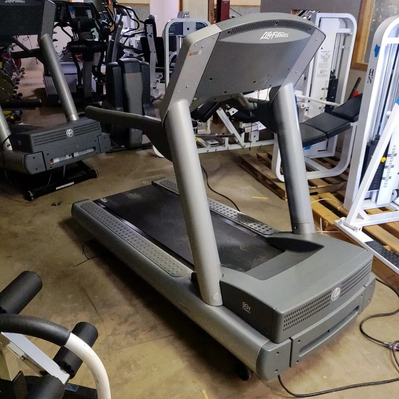 Life Fitness 93T Treadmill
