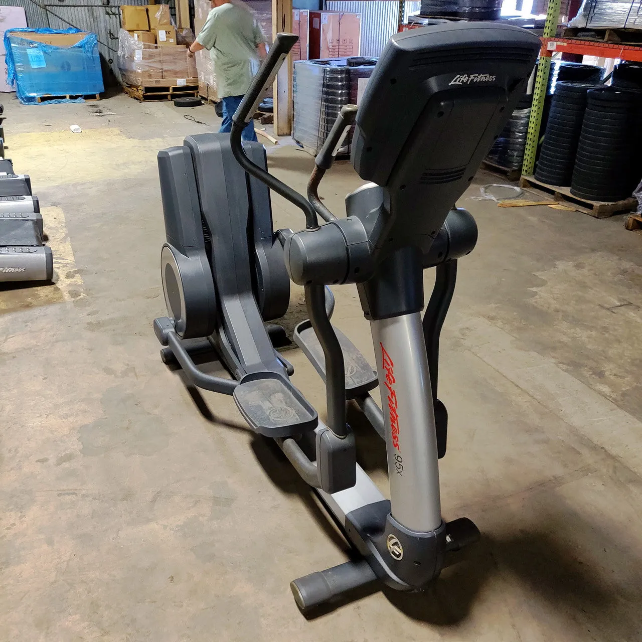 Life Fitness 95X Elliptical (SKUP1883S)