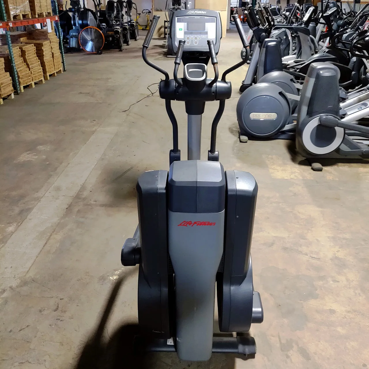 Life Fitness 95X Elliptical (SKUP1883S)