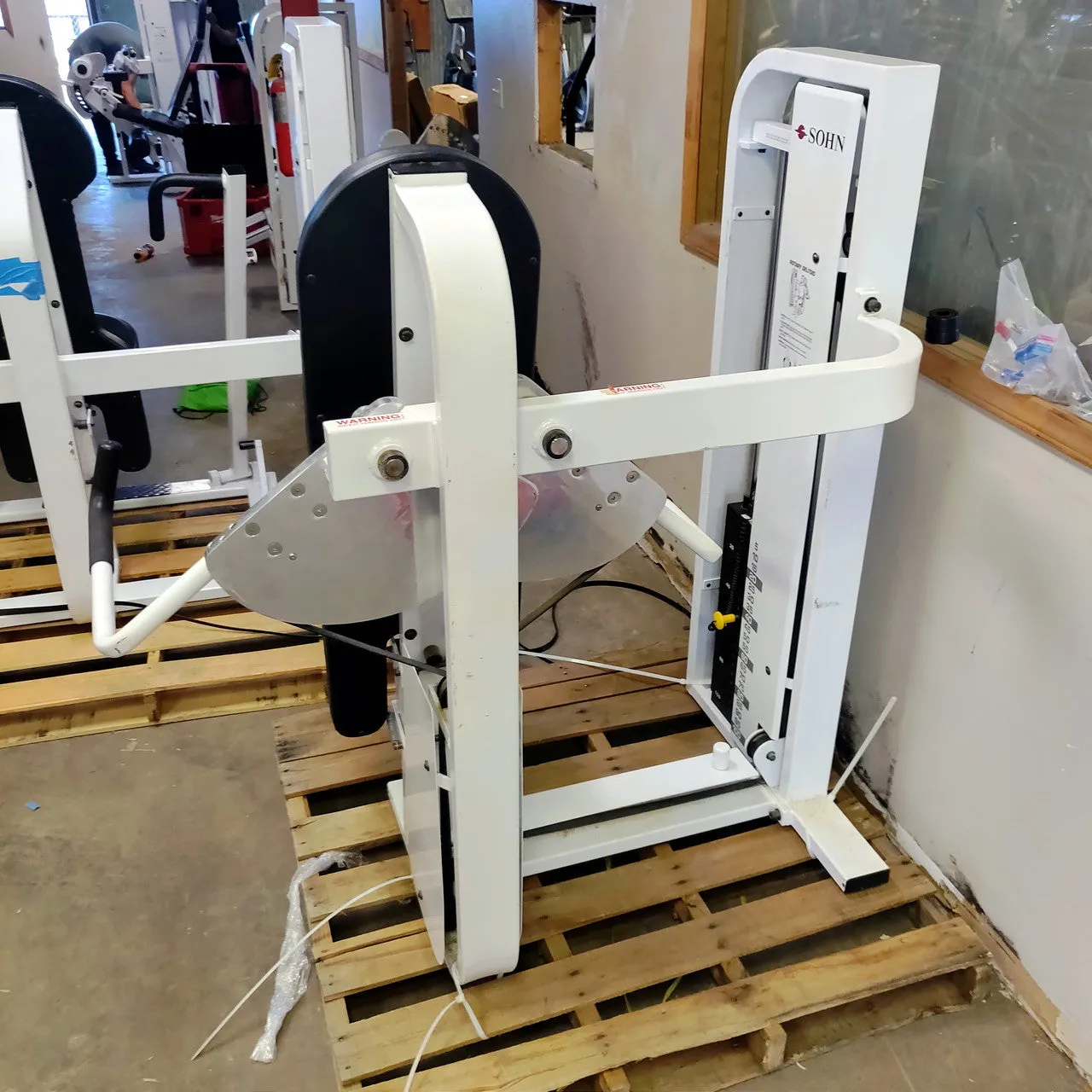 Sohn 7 Piece Strength Circuit Cable Tower/Leg Extension/Leg Curl/Ab/Lateral Raise/Bicep Curl/Chest Press